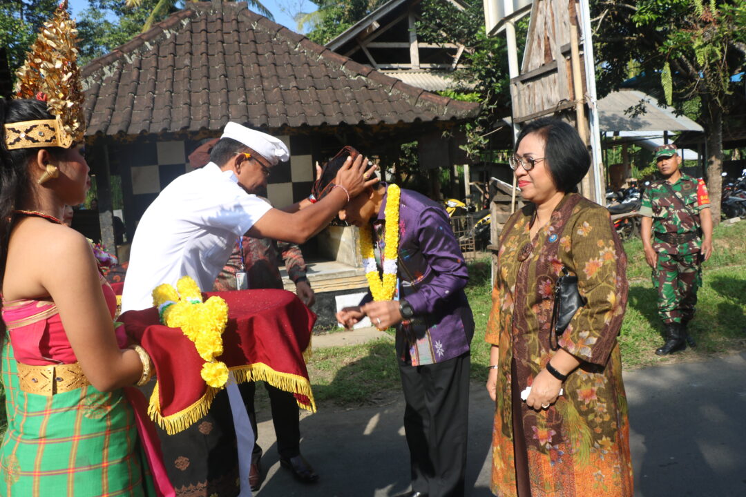 Pengukuhan Relawan P4GN dan RANCIL BNNK Gianyar di Desa Bukian Payangan Gianyar