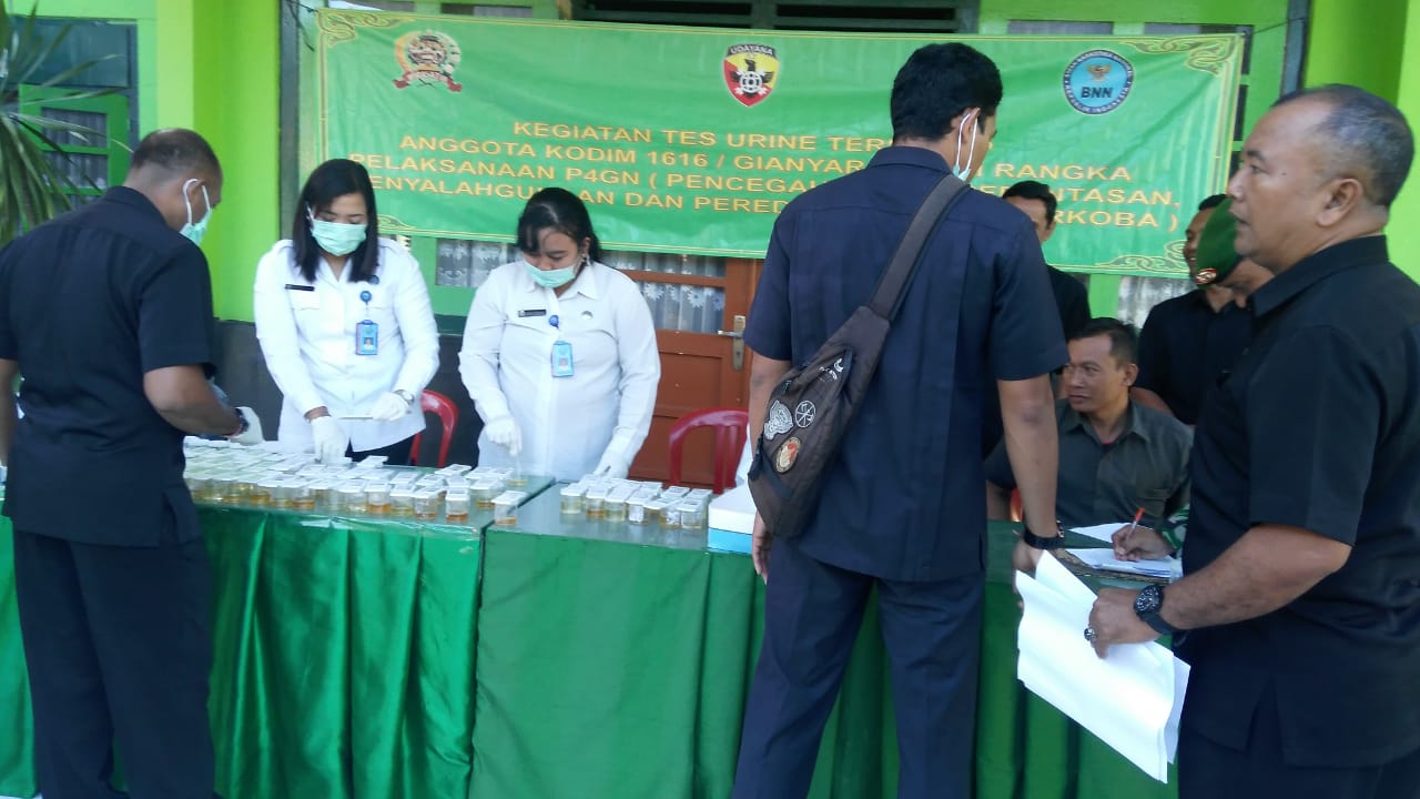 TES URINE Terhadap Anggota Kodim 1616/Gianyar