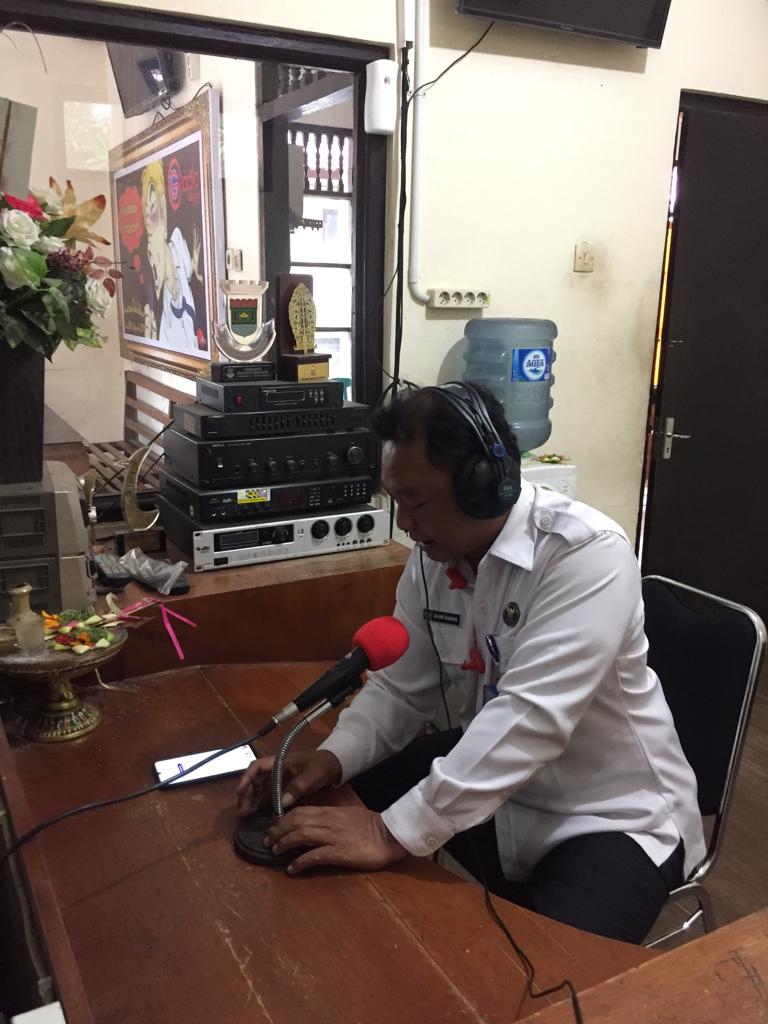 Sosialisasi Melalui Radio Sosialisasi Melalui Radio