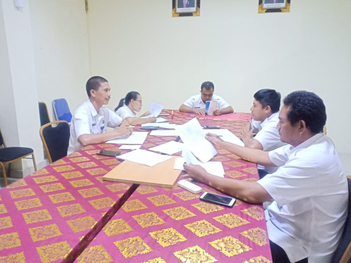 Monitoring dan Evaluasi Pelaksanaan Program Pemberdayaan Masyarakat Monitoring dan Evaluasi Pelaksanaan Program Pemberdayaan Masyarakat