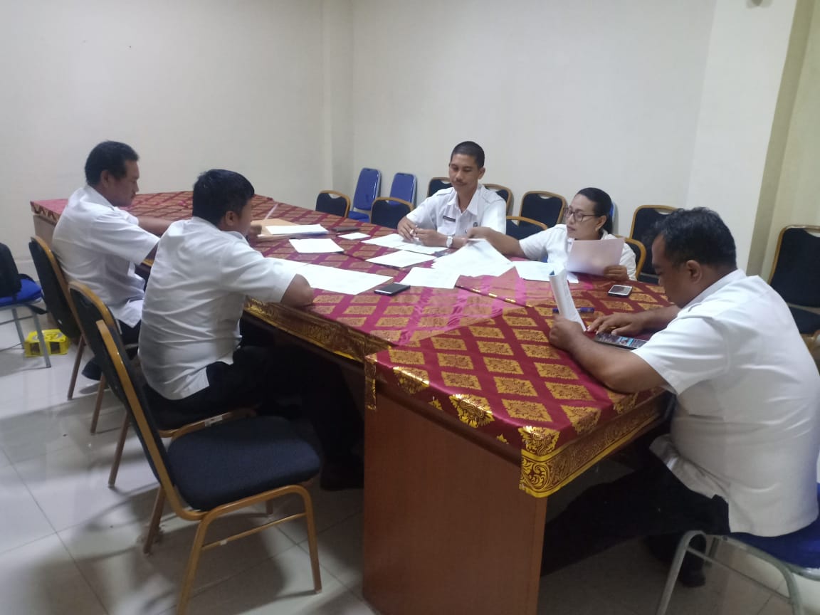 Monitoring dan Evaluasi Pelaksanaan Program Pemberdayaan Masyarakat Monitoring dan Evaluasi Pelaksanaan Program Pemberdayaan Masyarakat
