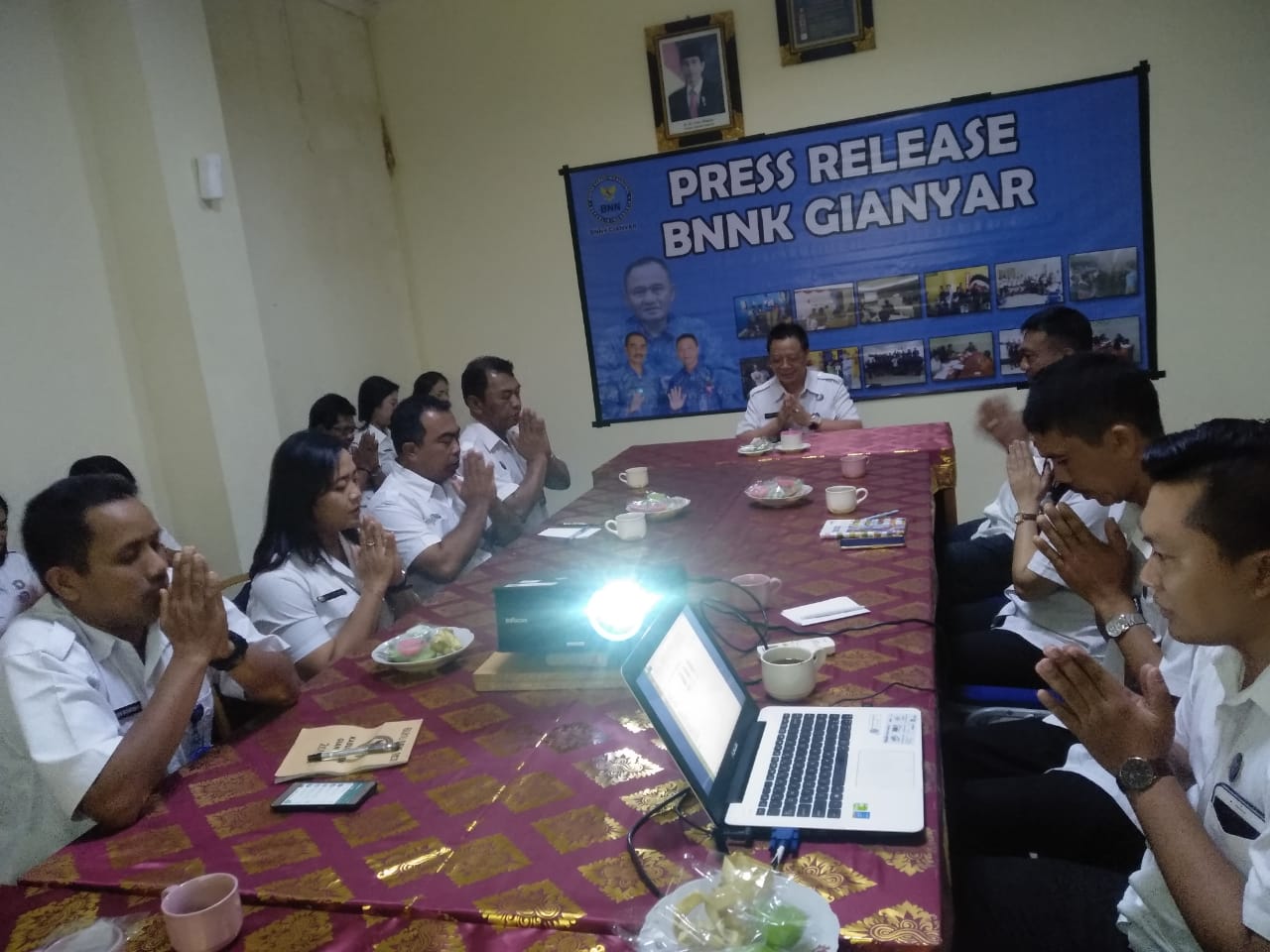 Rapat Pemaparan Hasil Rapimnas Ka. BNNK Gianyar sekaligus serah terima pejabat Kasubbag Umum BNNK Gianyar