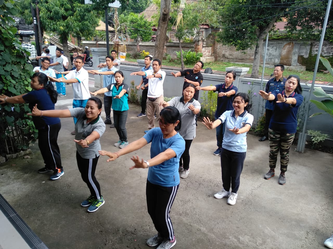 Olahraga Senam Hari Jumat Olahraga Senam Hari Jumat