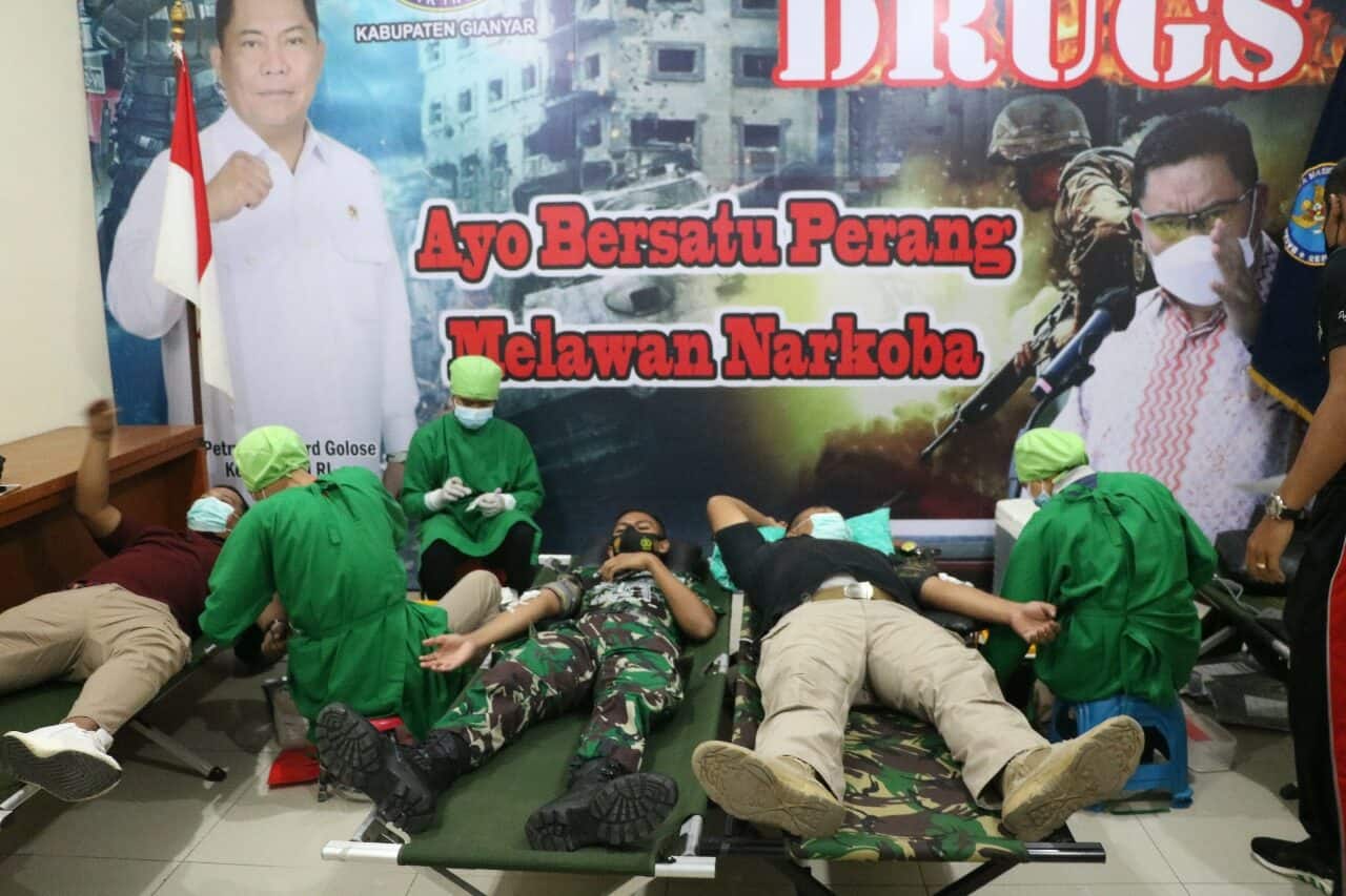 Kegiatan Donor Darah dalam rangka memperingati Hari Anti Narkotika Internasional Tahun 2021 Kegiatan Donor Darah dalam rangka memperingati Hari Anti Narkotika Internasional Tahun 2021