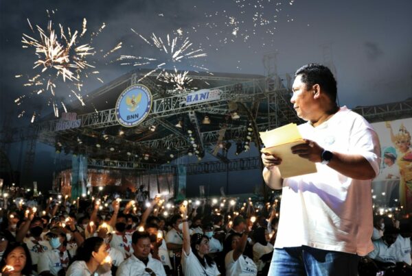 BNN RI GELAR MALAM RENUNGAN HANI 2022 DI PANTAI MERTASARI
