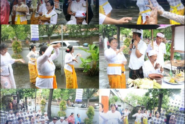 Upacara Piodalan/Pujawali di Padmasana Kantor BNN Kabupaten Gianyar