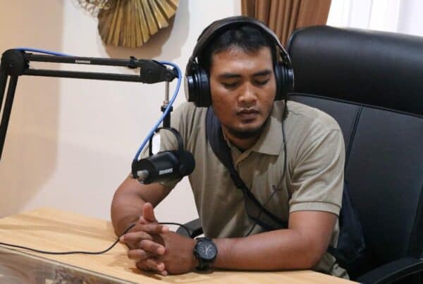 Dialog interaktif dalam kegiatan Suluh Gianyar di Radio Gelora Gianyar