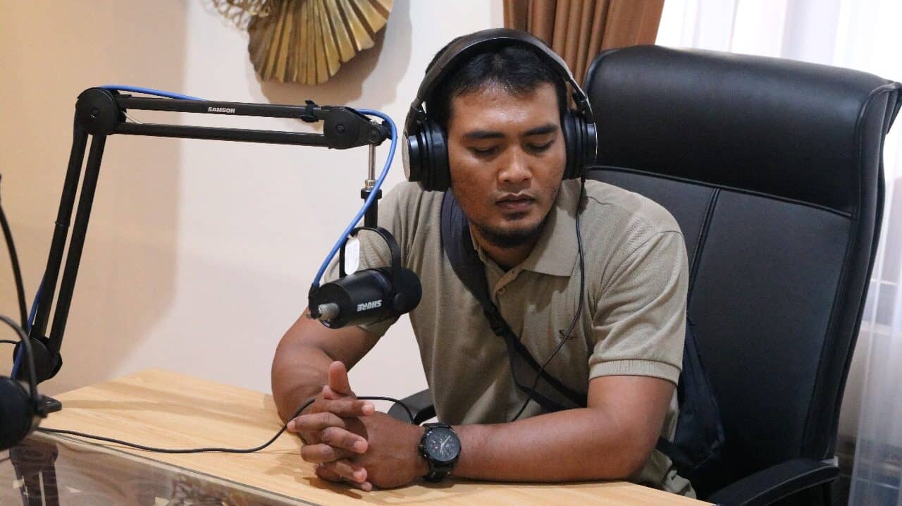 Dialog interaktif dalam kegiatan Suluh Gianyar di Radio Gelora Gianyar