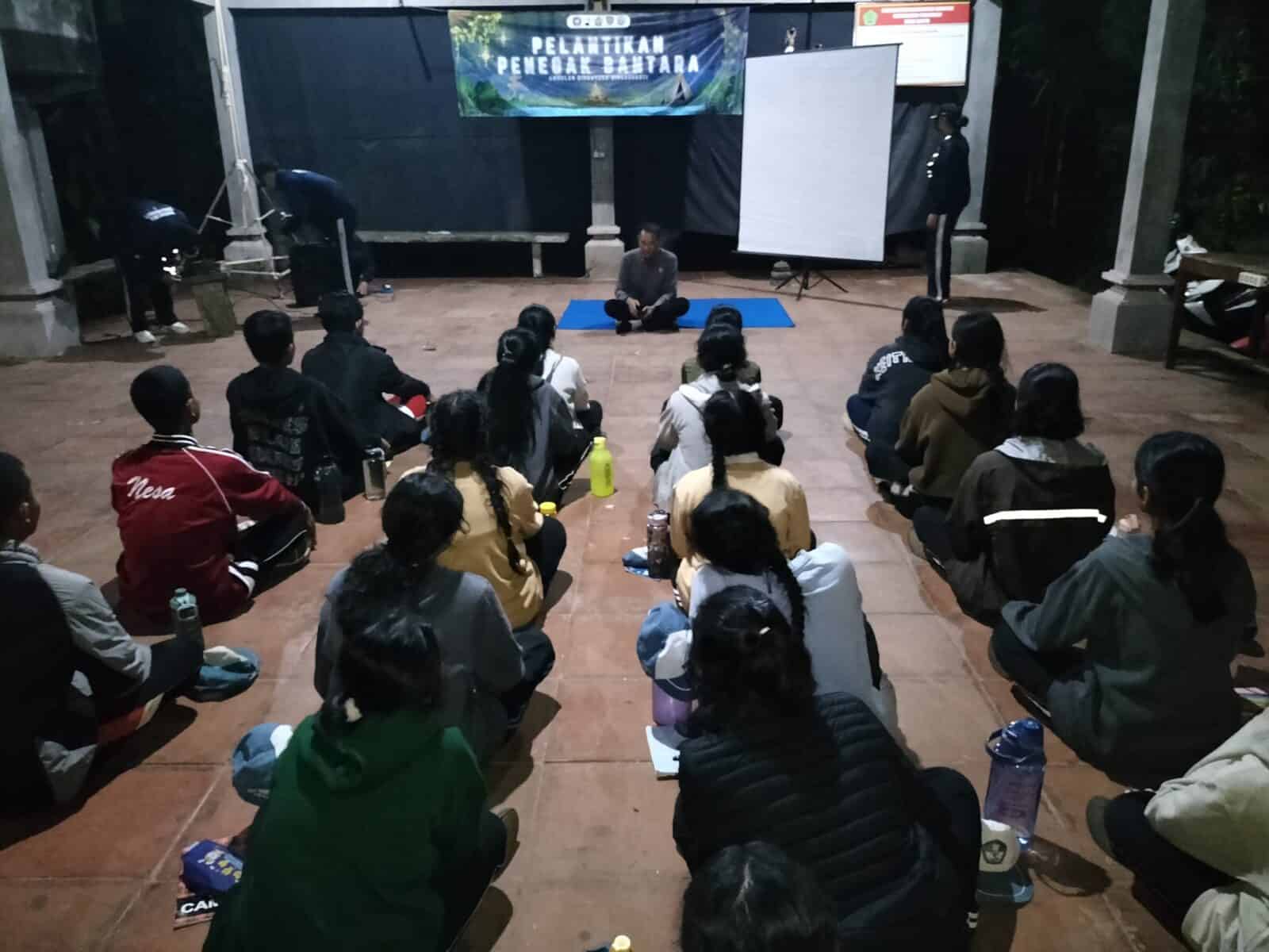 Sosialisasi Bahaya Penyalagunaan Narkoba di SMPN 2 Gianyar